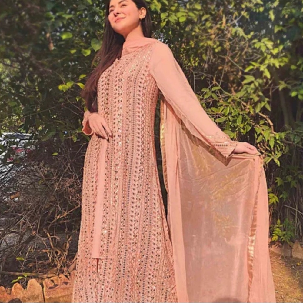 Pakistani designer salwar kameez stitched